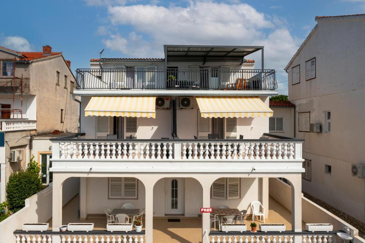 Apartment And Rooms Dalmatiko Vodice Zewnętrze zdjęcie