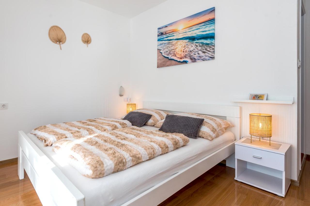 Apartment And Rooms Dalmatiko Vodice Zewnętrze zdjęcie
