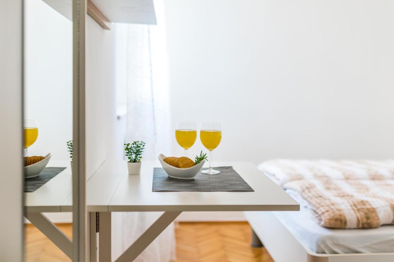Apartment And Rooms Dalmatiko Vodice Zewnętrze zdjęcie