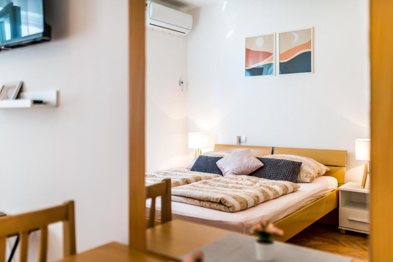 Apartment And Rooms Dalmatiko Vodice Zewnętrze zdjęcie